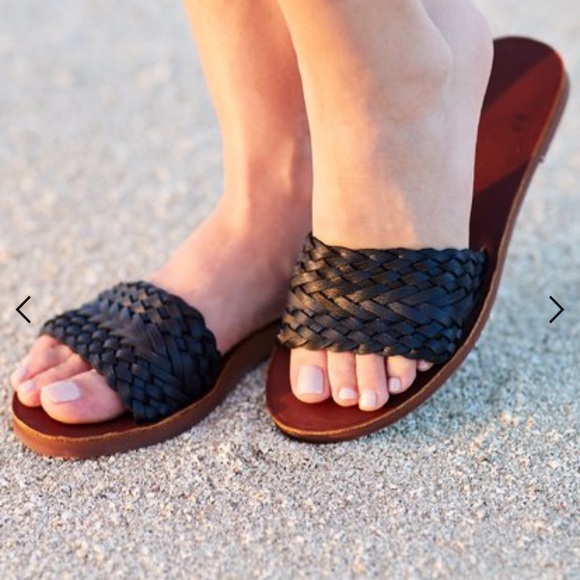 NWT Roxy Arabella Leather Sandals size 10 - Picture 1 of 5